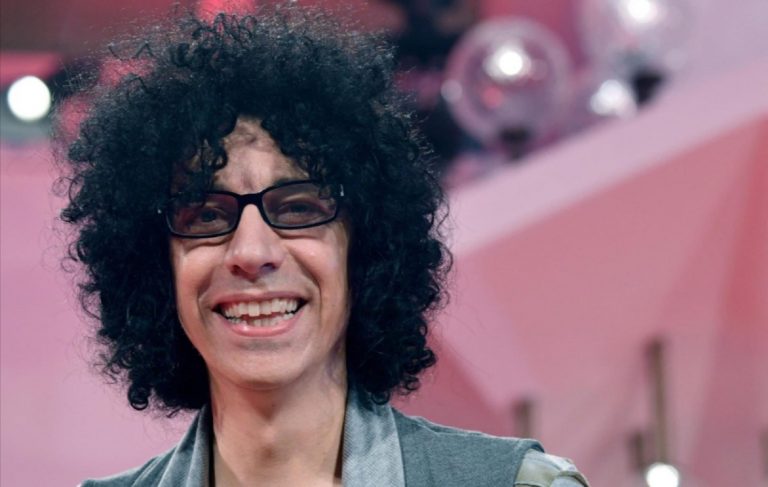 Giovanni Allevi racconta la sua malattia e fa commuovere il pubblico di Sanremo: ‘Non riuscivo…’