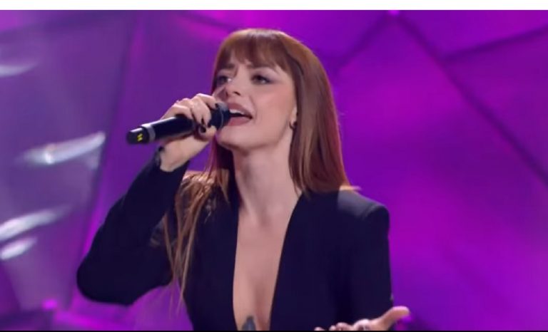 Annalisa, il dettaglio nascosto nel look nella seconda serata di Sanremo che in pochi hanno notato