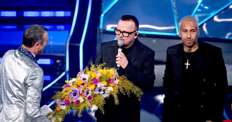 Sanremo 2024, Gigi D’Alessio sui fischi a Geolier: “Tutte le volte che…”