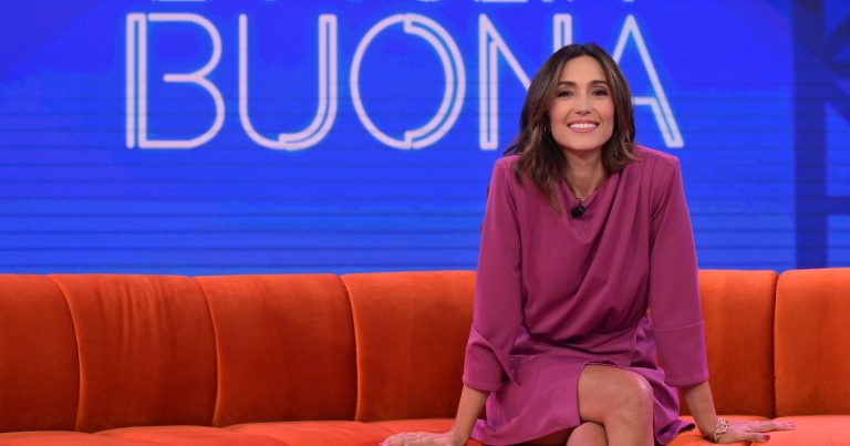 Caterina Balivo, imbarazzo in studio dopo la gaffe su Angelina Mango