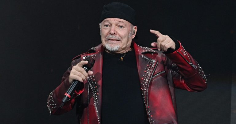 Grave lutto per Vasco Rossi: “Mi mancherai moltissimo…”. Ecco chi è venuto a mancare