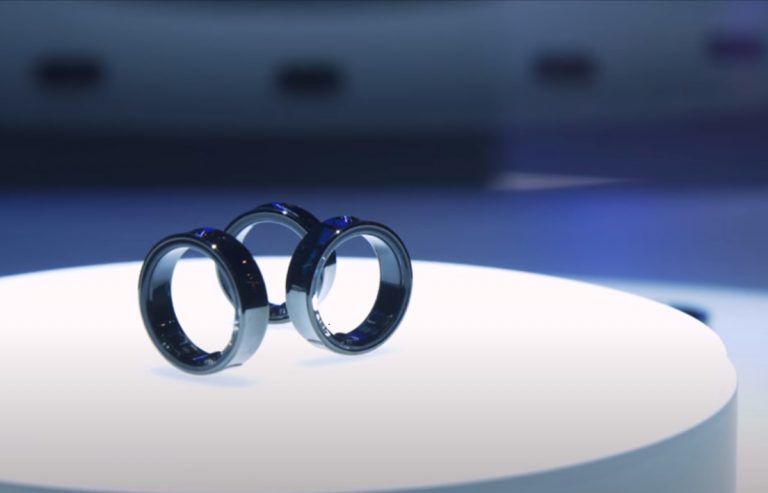 Samsung presenta il Galaxy Ring, l’anello che monitora alcune funzioni vitali: come funziona