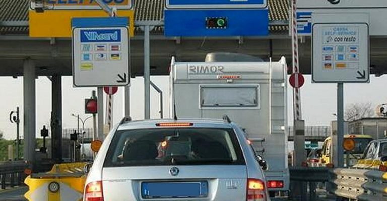 Autostrada A1, resteranno chiusi tre caselli in questa settimana: ecco quali e gli orari