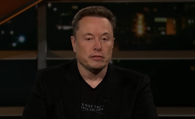 Ketamina, la sostanza che assume Elon Musk prescritta dal suo medico: gli effetti sulla salute