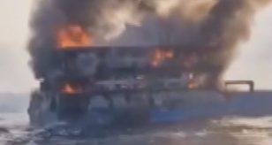 incendio traghetto thailandia