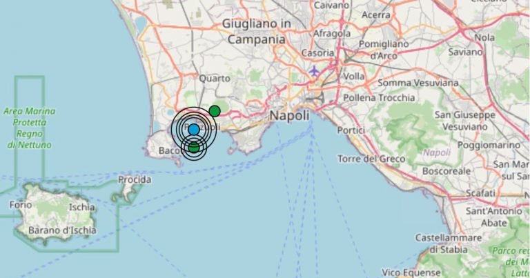 Terremoto ai Campi Flegrei, doppia scossa nel giro di un minuto: prosegue lo sciame sismico. I dati ufficiali Ingv Terremoto ai Campi Flegrei, doppia scossa nel giro di un minuto: prosegue lo sciame sismico. I dati ufficiali Ingv
