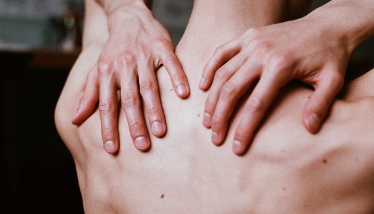 Prurito cronico, una delle forme più invalidanti: come si riconosce e si affronta