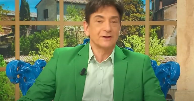 Oroscopo Paolo Fox oggi, venerdì 26 aprile 2024, da Ariete a Cancro: Toro, voglia di riscatto