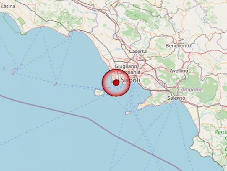 Forte terremoto ai Campi Flegrei, il Sindaco di Bacoli: “Mi sono affacciato alla finestra e ho sentito…”
