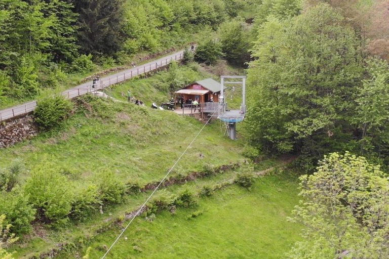 Precipitata per 30 metri dalla zip-line, non è morta per un malore: l’esito dell’autopsia