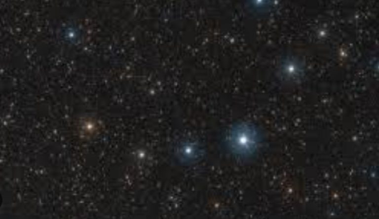 Una stella sta per esplodere e sarà visibile ad occhio nudo: ecco quando succederà Una stella sta per esplodere e sarà visibile ad occhio nudo: ecco quando succederà