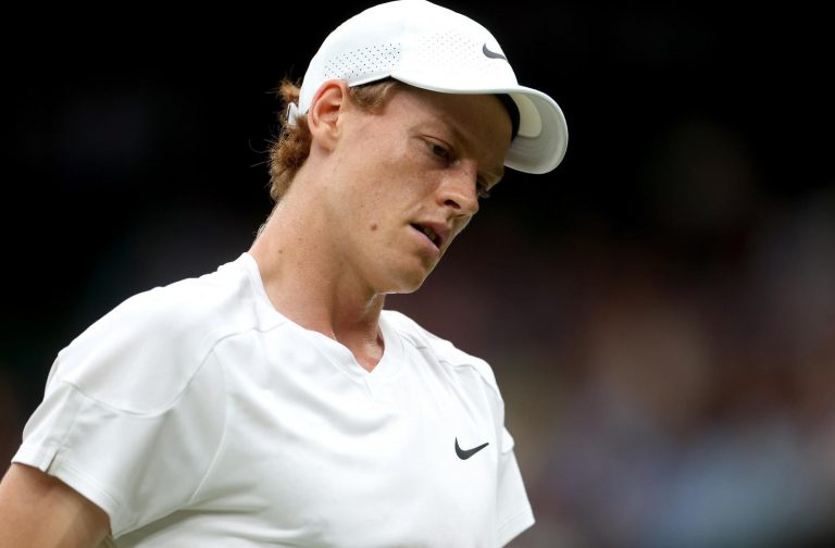 Malore per Sinner a Wimbledon contro Medvedev: ecco cos’è successo a Londra