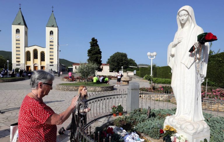 Il messaggio della Madonna di Medjugorje di domenica 25 agosto 2024: “Oggi la mia preghiera…”