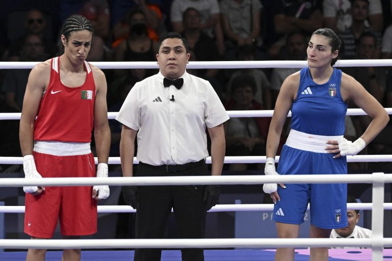 Olimpiadi Parigi, Selvaggia Lucarelli si scaglia contro Angela Carini: “Furbissima…”