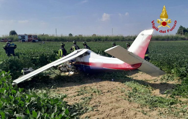 Aereo precipita in Italia: terribile tragedia poco fa. Ecco cos’è successo e dove