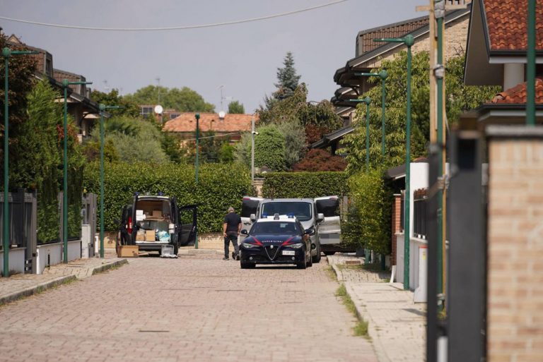 Strage di Paderno, le parole del 17enne: “Papà mi chiedeva…”