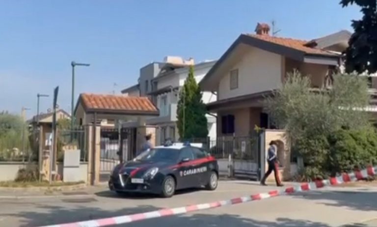 Strage di Paderno, il racconto del 17enne: ‘ Per non farli gridare…’