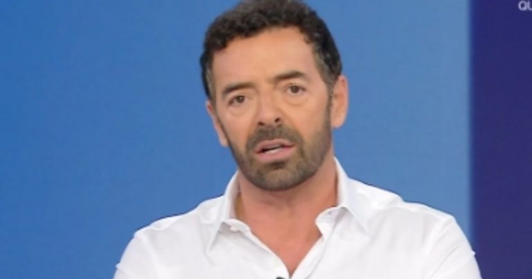 Alberto Matano, svelato in diretta il motivo delle sue condizioni: ‘E’ da quando ho cominciato…’