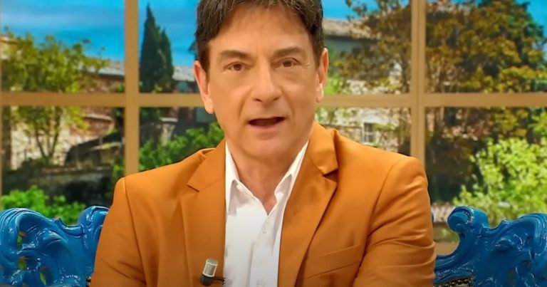 Oroscopo Paolo Fox oggi, lunedì 16 settembre 2024 da Sagittario a Pesci: Capricorno troppo nervoso, serve pazienza Oroscopo Paolo Fox oggi, lunedì 16 settembre 2024 da Sagittario a Pesci: Capricorno troppo nervoso, serve pazienza