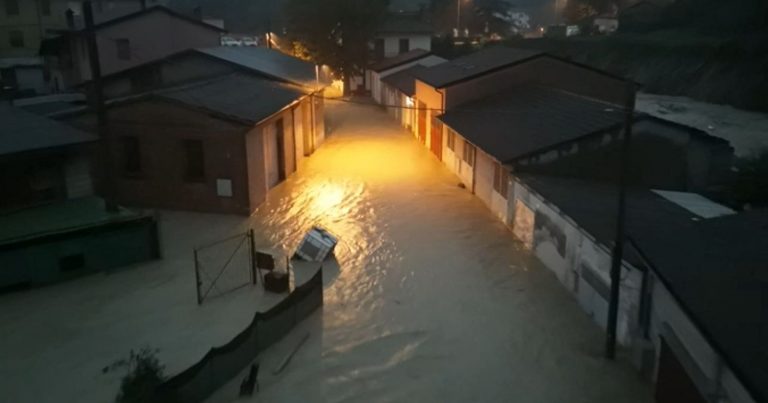 Alluvione in Emilia Romagna oggi, 18 settembre 2024, fiumi esondati a Modigliana 