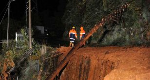 Meteo - Violento maltempo si è abbattuto nelle scorse ore nel bergamasco: ci sono frane, Sindaco bloccato