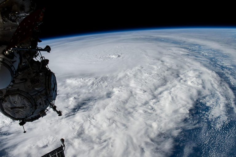 Uragano Milton in diretta live, almeno 125 le abitazioni distrutte in Florida. Ci sono vittime e black-out Uragano Milton in diretta live, almeno 125 le abitazioni distrutte in Florida. Ci sono vittime e black-out