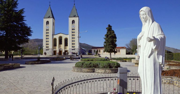 Il messaggio della Madonna di Medjugorje di oggi, venerdì 25 ottobre 2024: “Cari figli…”