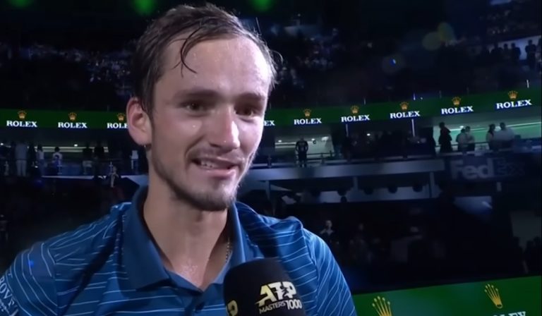 Atp Finals, le palline gialle finite sotto accusa, Medvedev: “Così stiamo rischiando….” Atp Finals, le palline gialle finite sotto accusa, Medvedev: “Così stiamo rischiando….”