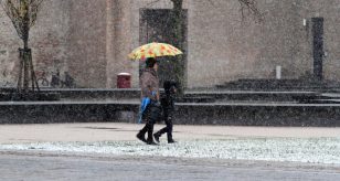 Meteo - La neve torna ad imbiancare l'Appennino, con maltempo ancora in azione in Italia nelle prossime ore