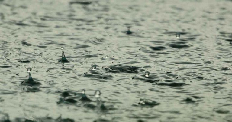 Meteo – Isolati rovesci in ingresso in Italia anche nelle prossime ore: ecco dove