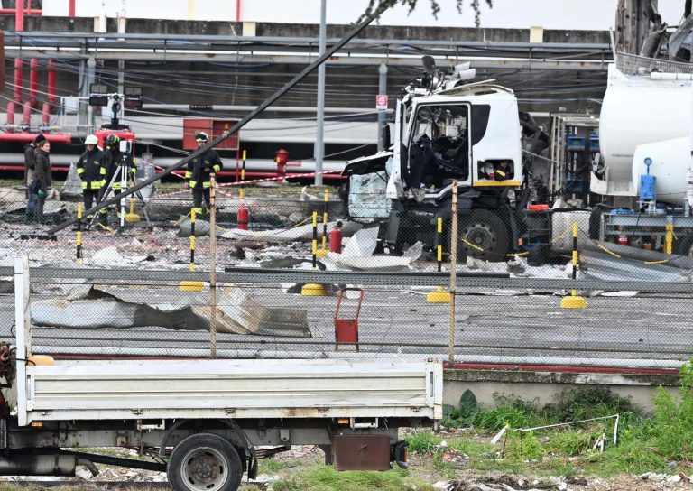 Esplosione a Calenzano, chi sono Vincenzo, Carmelo, Davide, Franco e Gerardo, le vittime dell’incidente