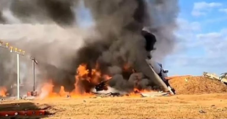 Aereo con 181 persone a bordo si schianta contro il muro e poi esplode in Corea del Sud: le possibili cause dell’incidente Aereo con 181 persone a bordo si schianta contro il muro e poi esplode in Corea del Sud: le possibili cause dell’incidente