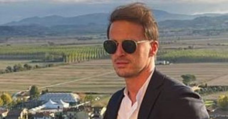 Muore a 38 anni dopo un volo di 10 metri con la sua auto: chi è la vittima Marco Giannini Muore a 38 anni dopo un volo di 10 metri con la sua auto: chi è la vittima Marco Giannini