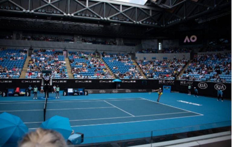 Djokovic-Alcaraz, Australian Open 2025: data e orario TV. I precedenti e il pronostico Djokovic-Alcaraz, Australian Open 2025: data e orario TV. I precedenti e il pronostico
