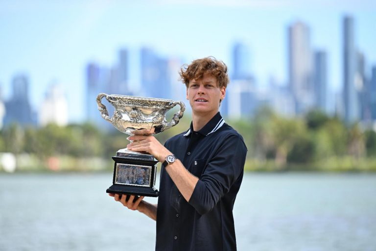 Australian Open 2025, Sinner incrocia la fidanzata di Zverev dopo la finale: “Appena la vede…”