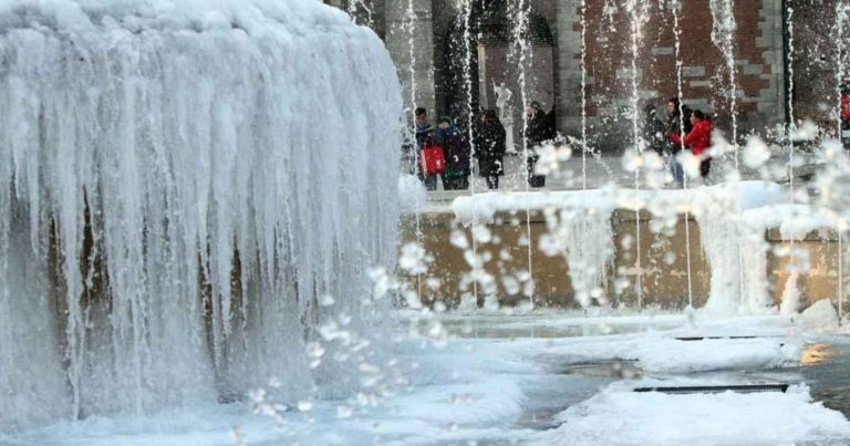 Meteo – Il vortice polare implode e “splitta” nel prosieguo di Febbraio, quali risvolti per l’Italia? Meteo – Il vortice polare implode e “splitta” nel prosieguo di Febbraio, quali risvolti per l’Italia?