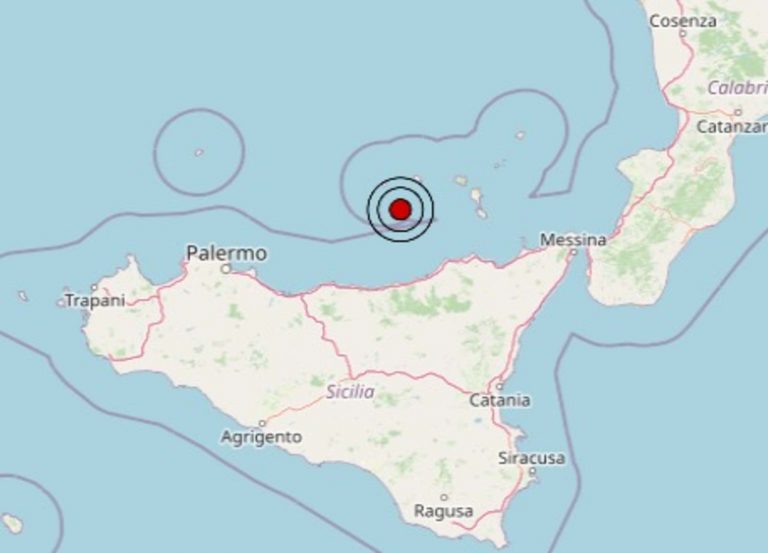 Terremoto oggi in Sicilia, 15 giugno, sequenza di scosse sulle Isole Eolie nella notte: i dati INGV Terremoto oggi in Sicilia, 15 giugno, sequenza di scosse sulle Isole Eolie nella notte: i dati INGV