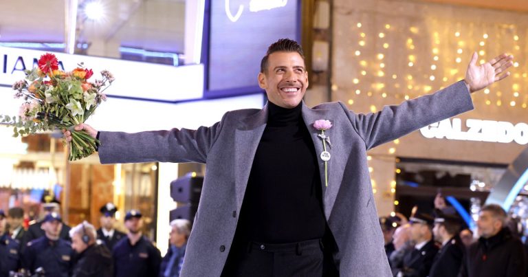 Francesco Gabbani a Sanremo 2025, il significato della sua canzone “Viva la vita” Francesco Gabbani a Sanremo 2025, il significato della sua canzone “Viva la vita”