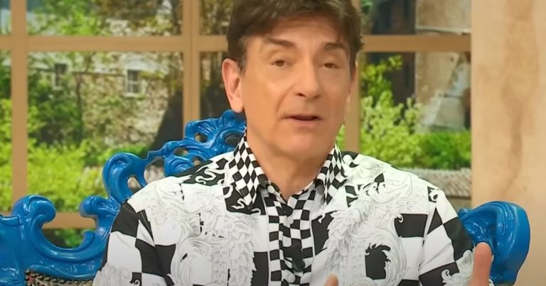 Oroscopo Paolo Fox oggi, giovedì 13 febbraio 2025, da Ariete a Cancro: Toro, buon momento per i progetti!