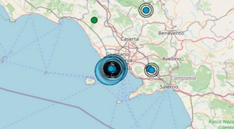 Campi Flegrei, Francesca Bianco (Ingv): “L’anomalia di questo sciame sismico è la sua durata…” Campi Flegrei, Francesca Bianco (Ingv): “L’anomalia di questo sciame sismico è la sua durata…”