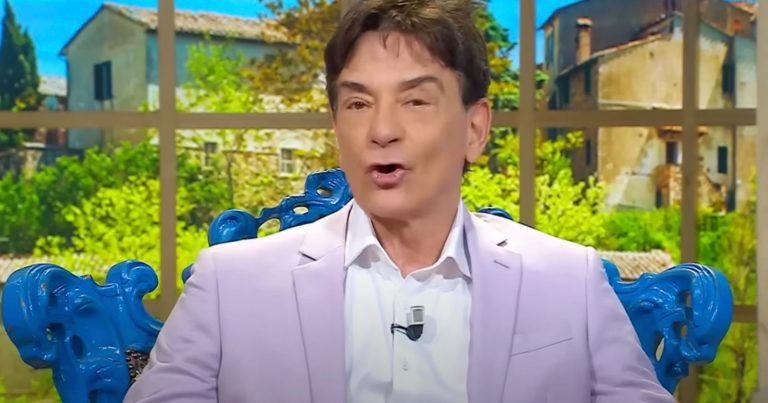 Oroscopo Paolo Fox oggi, mercoledì 19 febbraio 2025, da Sagittario a Pesci: Capricorno, serenità e tranquillità nella coppia Oroscopo Paolo Fox oggi, mercoledì 19 febbraio 2025, da Sagittario a Pesci: Capricorno, serenità e tranquillità nella coppia