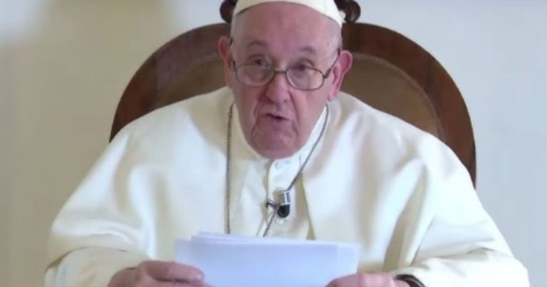 Papa Francesco, il nuovo bollettino ufficiale sulle condizioni di salute del Pontefice emesso oggi 19 febbraio