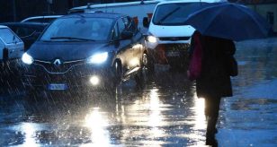 Meteo - Flusso atlantico all'attacco dell'Italia con piogge, ma anche nevicate in arrivo anche nelle prossime ore: i dettagli