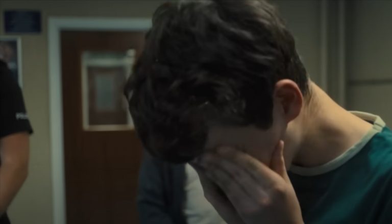 Adolescence, perchè fa impazzire gli utenti di Netflix? La serie tv che ha sconvolto tutti