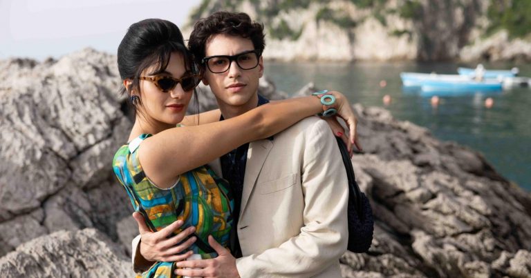 Champagne – Peppino di Capri, dove è stato girato il film in onda su Rai1 Champagne – Peppino di Capri, dove è stato girato il film in onda su Rai1