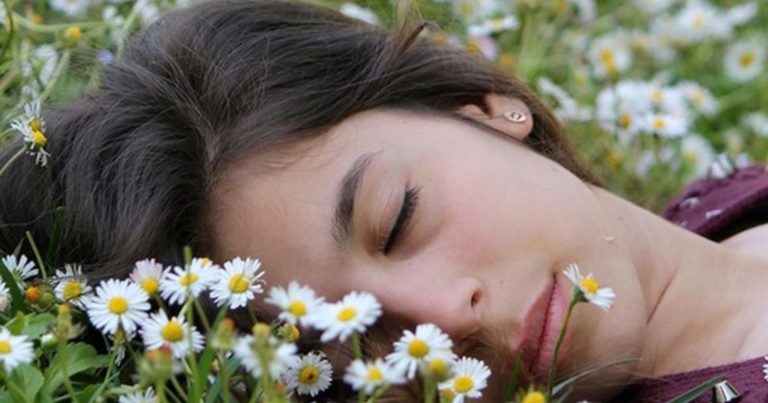 “Mal di Primavera”, attenzione a questi sintomi del cambio di stagione: cause e rimedi “Mal di Primavera”, attenzione a questi sintomi del cambio di stagione: cause e rimedi