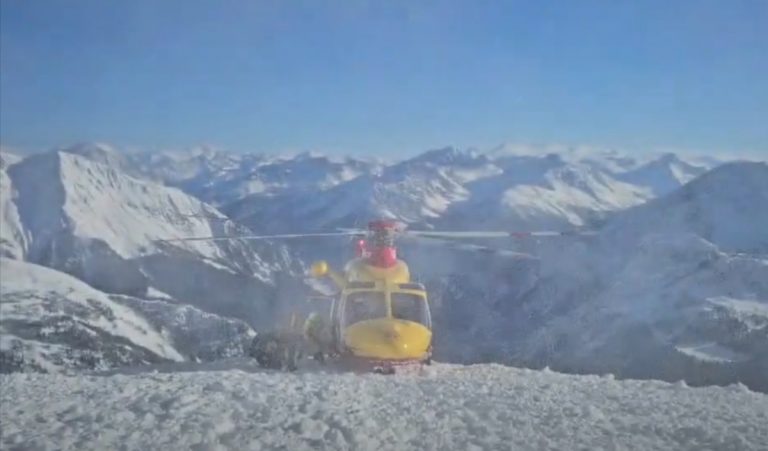 Una valanga in Val di Sole travolge una decina di scialpinisti: preoccupano le condizioni di una 50enne Una valanga in Val di Sole travolge una decina di scialpinisti: preoccupano le condizioni di una 50enne