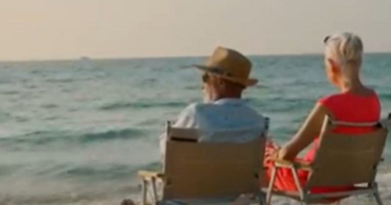 Carenza di vitamina D, attenzione a questi sintomi che si possono presentare a qualsiasi età