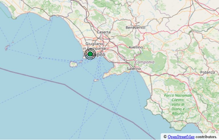 Scossa di terremoto registrata oggi ai Campi Flegrei, epicentro e dati Ingv