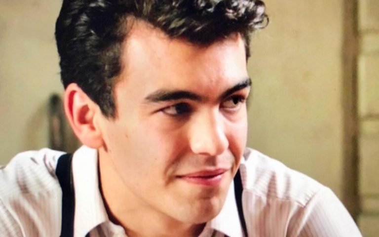 Andrea Savorelli, è morto l’attore de ‘Il Paradiso delle Signore’, l’annuncio della sorella Andrea Savorelli, è morto l’attore de ‘Il Paradiso delle Signore’, l’annuncio della sorella